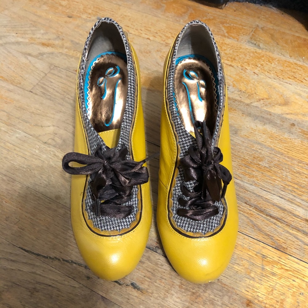 Yellow and brown vintage style women’s shoes